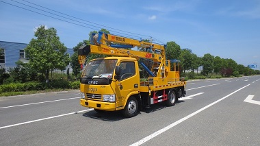東風(fēng)12米高空作業(yè)車(國(guó)六)