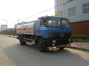 東風(fēng)153加油車